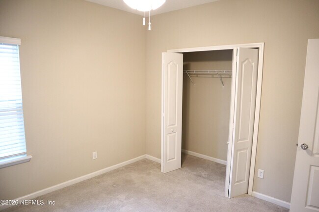 Building Photo - 6816 Crosby Falls Dr