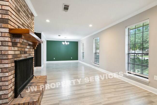 Building Photo - 1476 St Christopher Dr