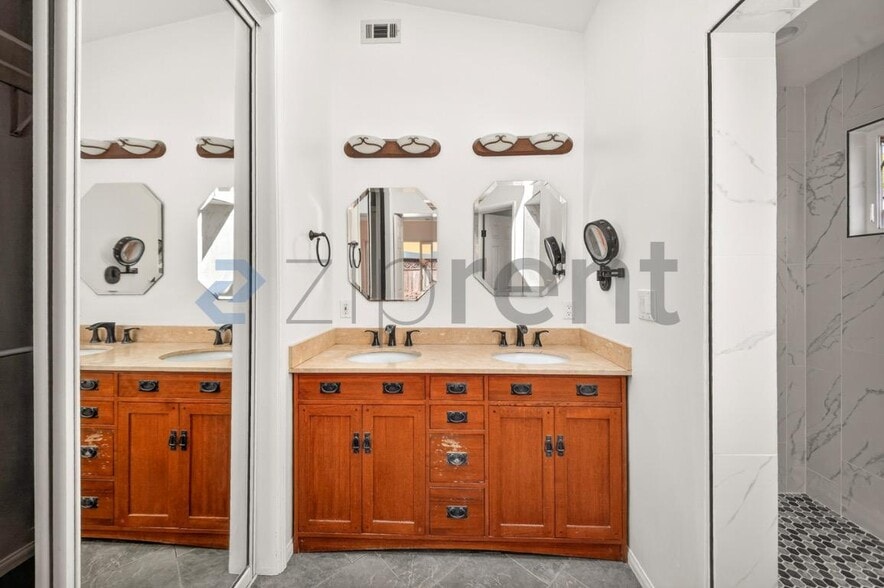 Building Photo - 1020 Felbar Ave