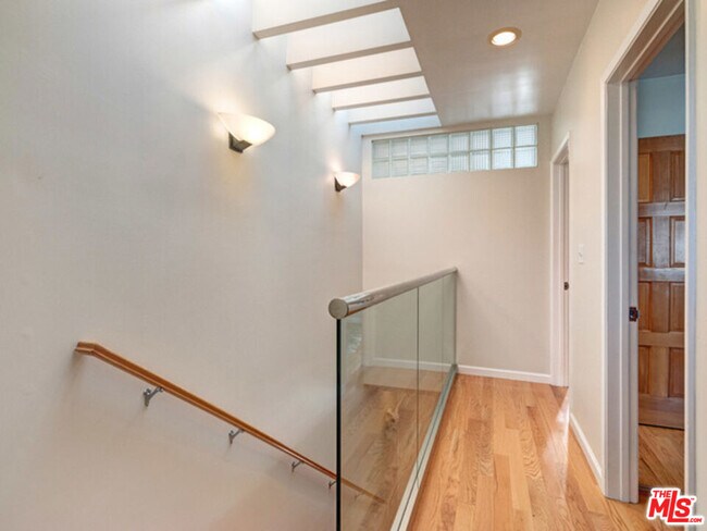 Building Photo - 2912 11th St