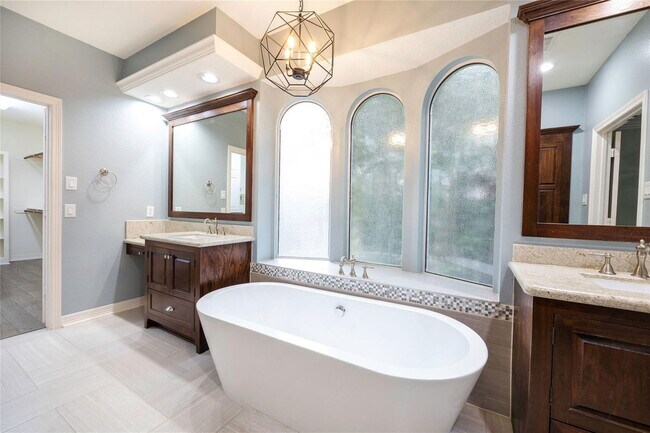 Building Photo - 5506 Maybrook Park Ln