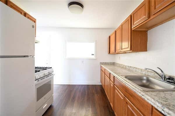 Building Photo - 2701 Rose Dr
