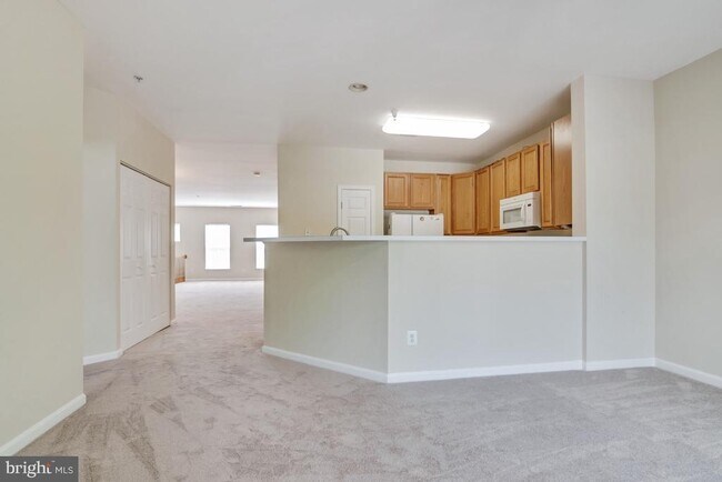 Building Photo - 43028 Old Gallivan Terrace