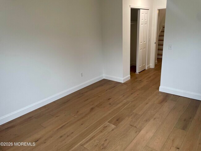 Building Photo - 44 Racquet Rd