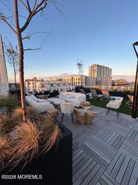 Building Photo - 218 3rd Ave