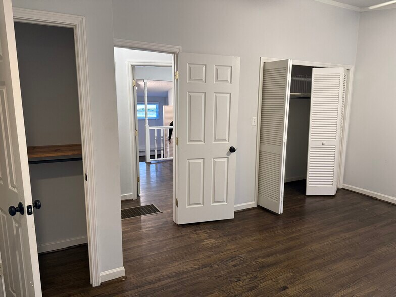 Building Photo - 1117 Montclair Rd