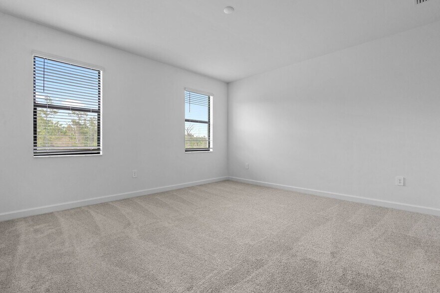 Building Photo - 14150 Gardeners Wy