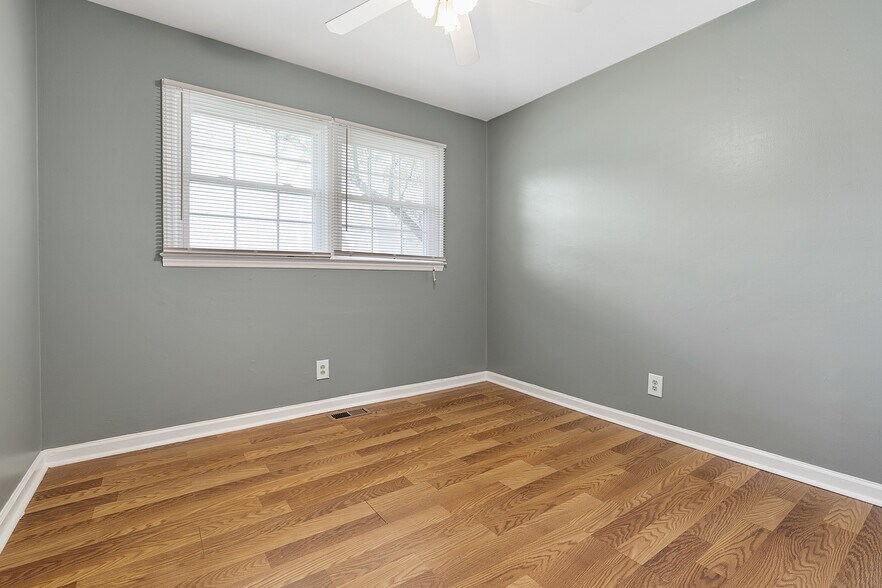 Building Photo - 1408 Ardmore Dr