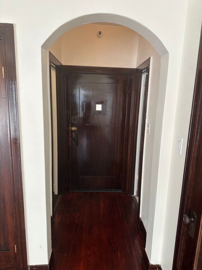 Building Photo - 2121 James M Wood Blvd