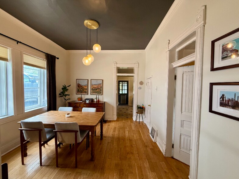 Building Photo - 251 W 700 N