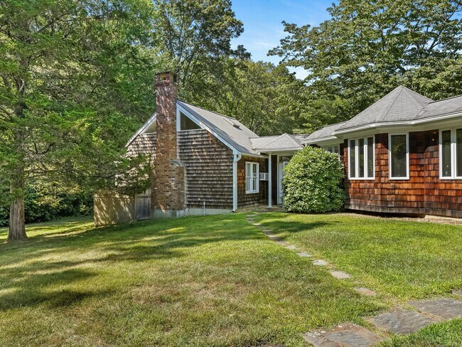 Building Photo - 106 Spoonwood Rd