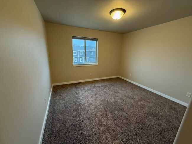 Building Photo - 1188 Forest Glen Dr