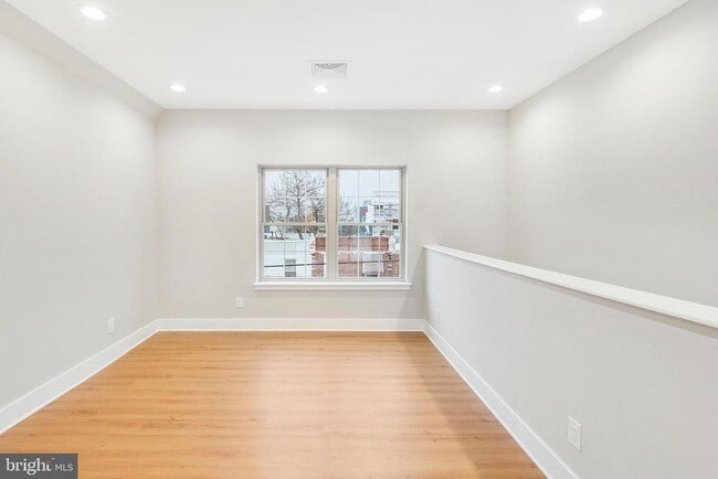 Building Photo - 1424 S 18th St