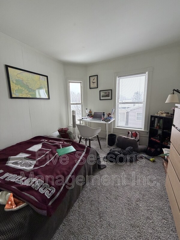 Building Photo - 194 North St