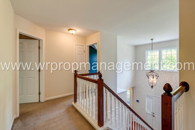 Building Photo - 4 Bed 3 Bath Home in Lambertville