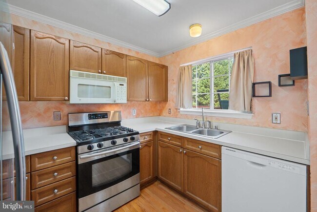 Building Photo - 14111 Autumn Cir
