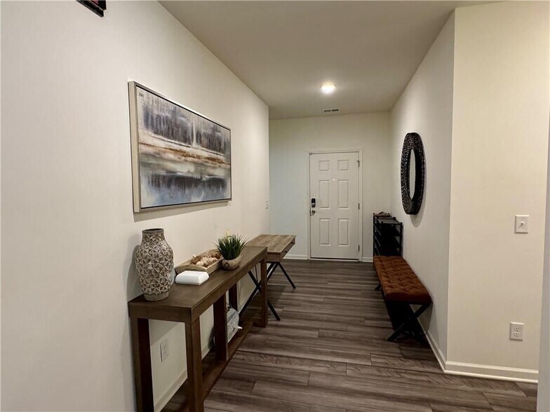 Building Photo - 152 Andria Wy NW