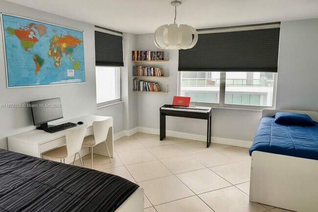 Building Photo - 6039 Collins Ave