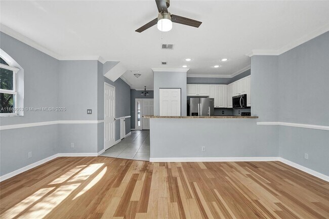Building Photo - 3128 Coral Ridge Dr