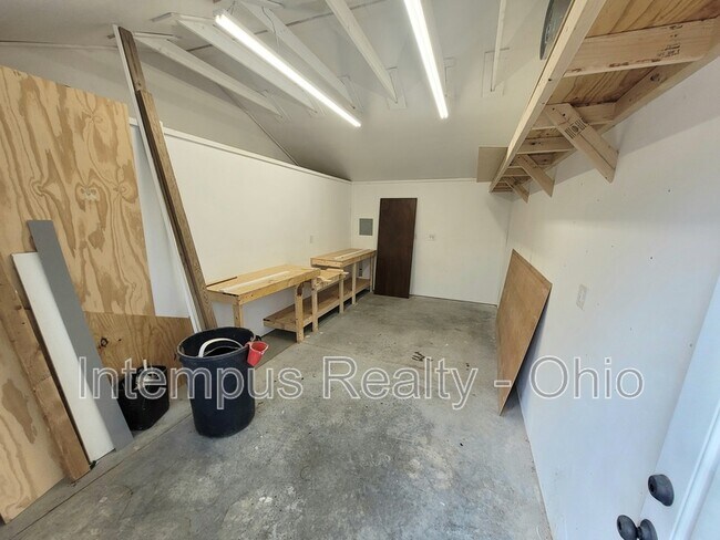 Building Photo - 3128 Ellis Pl