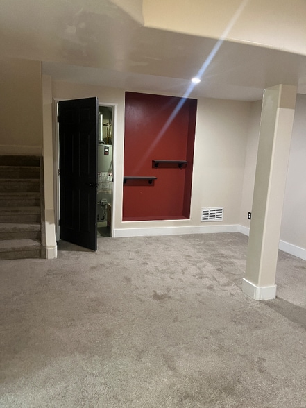 Building Photo - 6806 W 3rd St