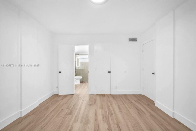 Building Photo - 1333 E Hallandale Beach Blvd