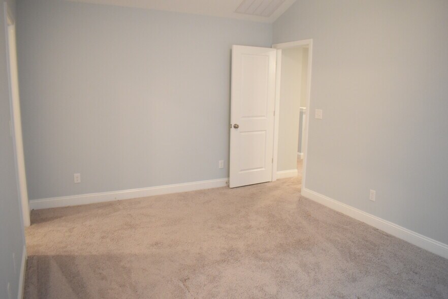 Building Photo - 4624 Runaway Bay Ln