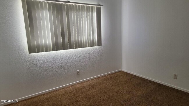 Building Photo - 1720 Elsinore Creek