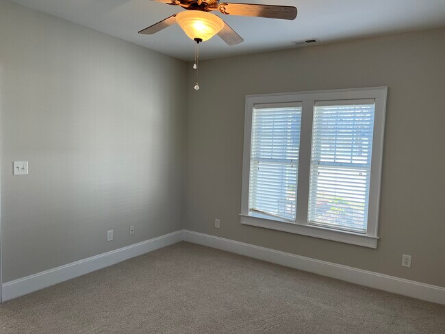 Master Bedroom - 107 Beth Eden Ct