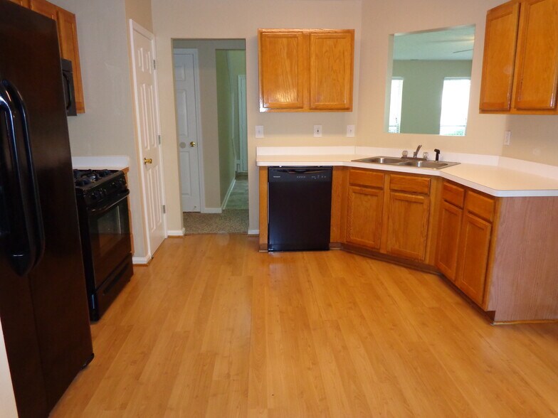 Building Photo - 1067 Winterbrook Way