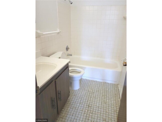Building Photo - 415 S Wasson Ln