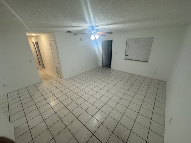 Building Photo - 6604 Pensacola Rd