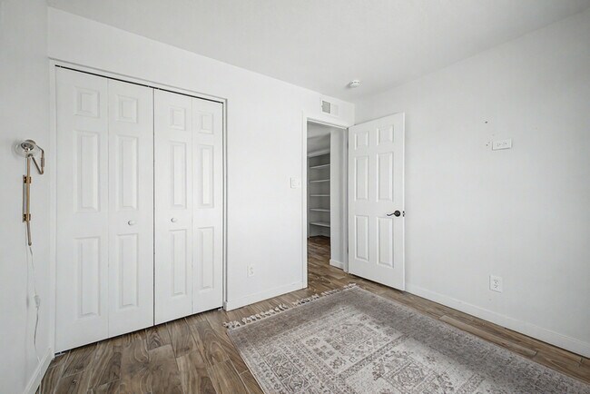 Building Photo - 13608 N 41st Pl