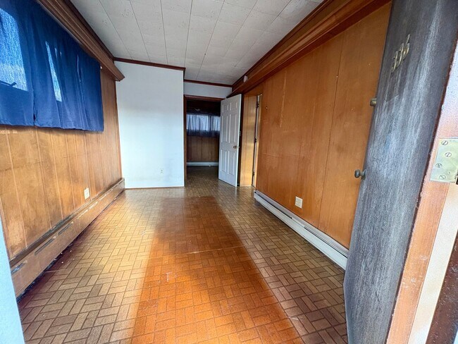 Building Photo - 1 Brown St