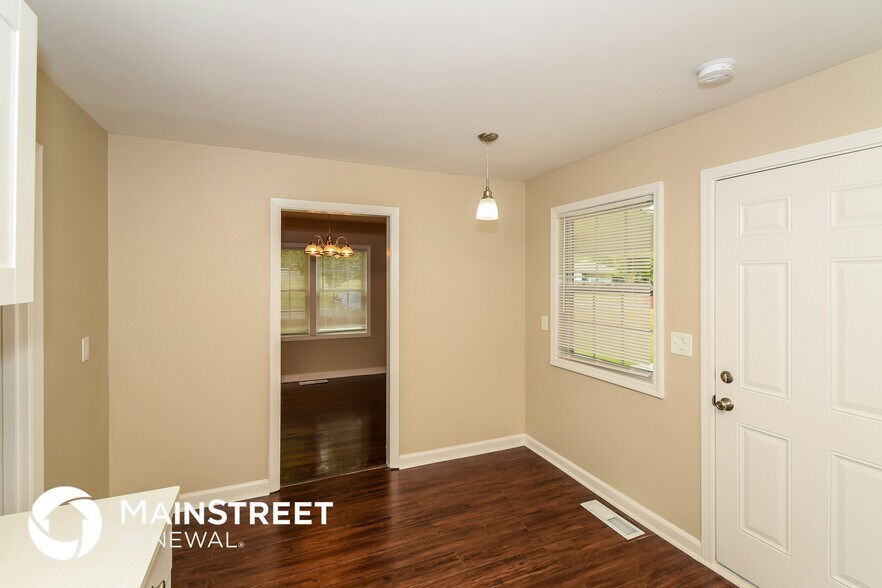 Building Photo - 1328 Orlando Cir NE