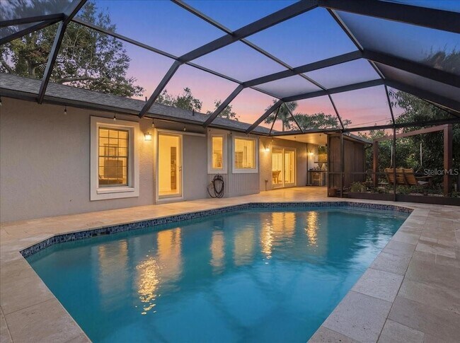 Building Photo - 6808 Friendship Dr