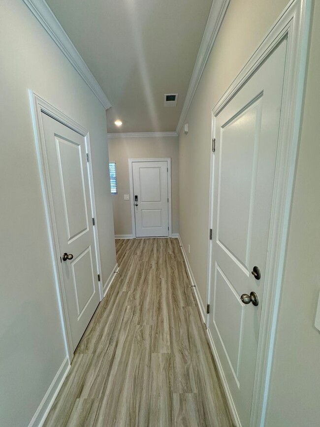 Building Photo - Beautiful, Brand New 3BR Townhouse in Concord