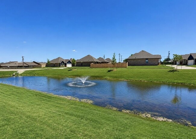 Building Photo - 6801 Labelle Dr