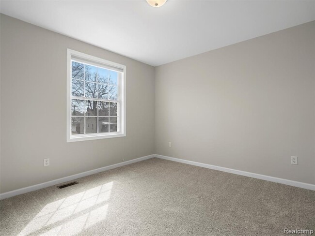 Building Photo - 21539 Caledonia Ave