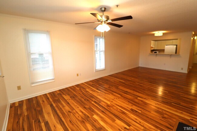 Building Photo - 510 Springfork Dr