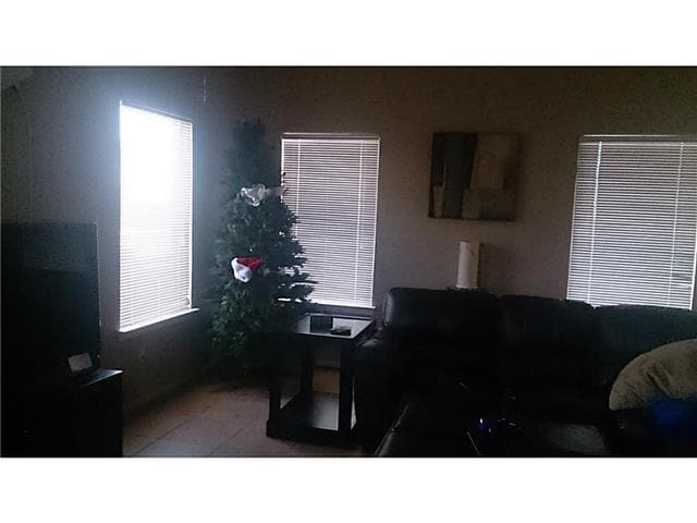 Building Photo - 12960 Cozy Cove Ave