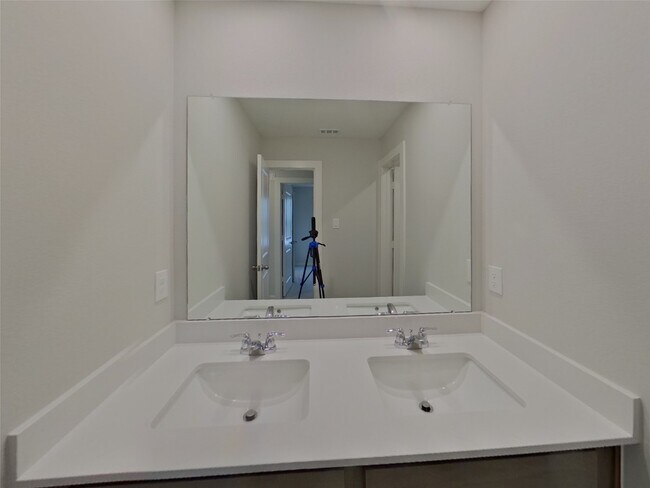 Building Photo - 22823 Terrazzo Dr