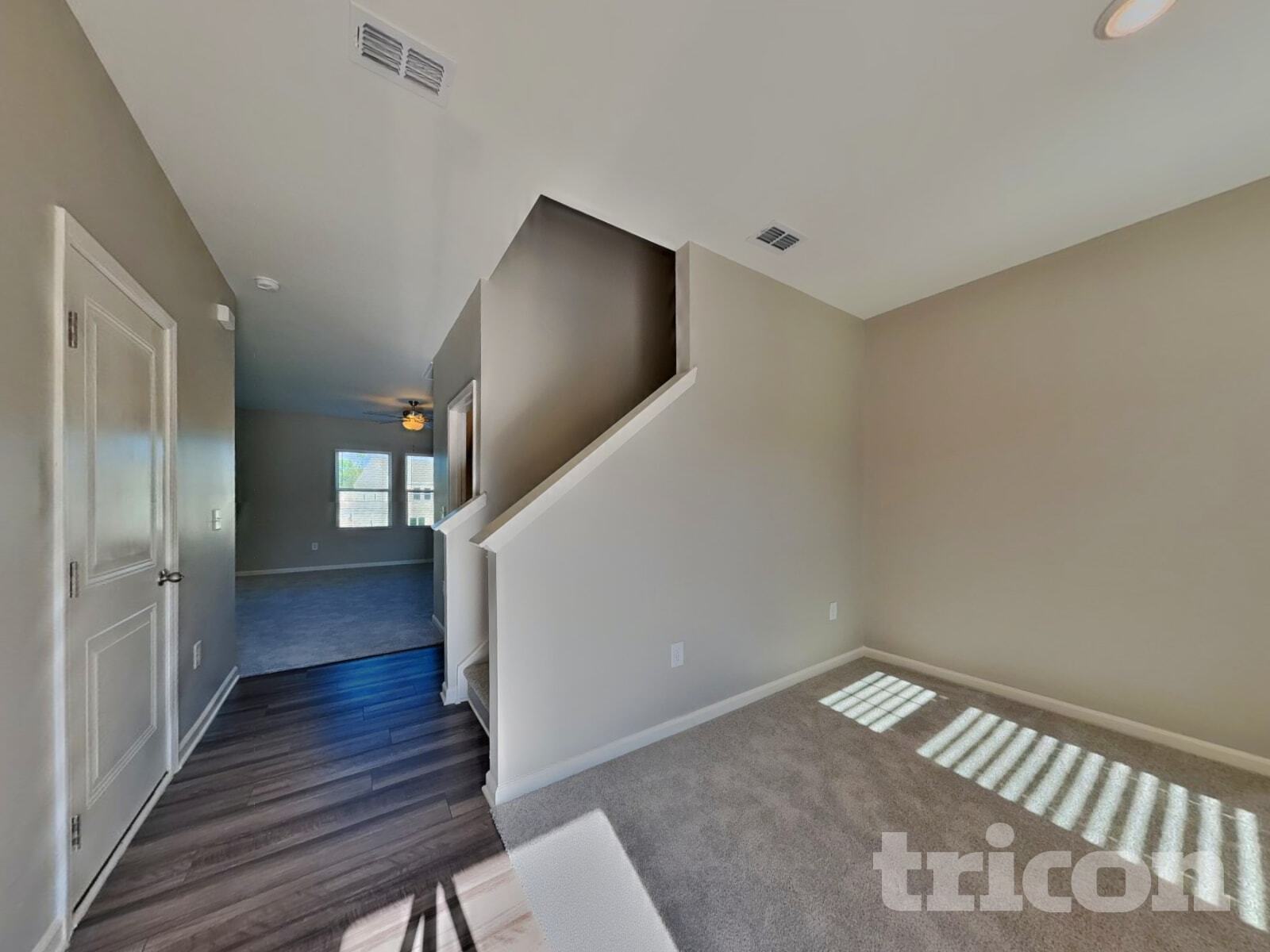 Building Photo - 152 Gladstone Loop