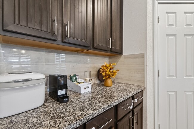 Building Photo - 5724 Texas Sage Dr