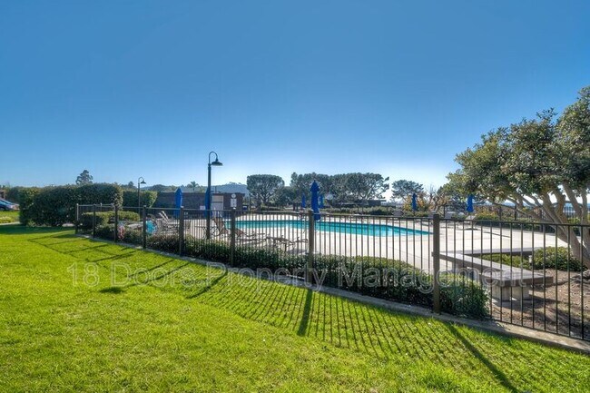 Building Photo - 2239 Del Mar Scenic Pkwy