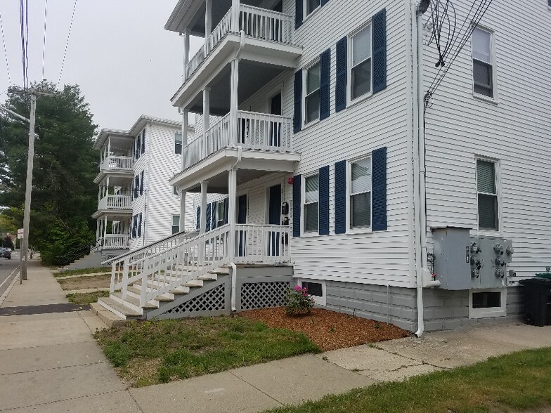 Building Photo - 177 County St