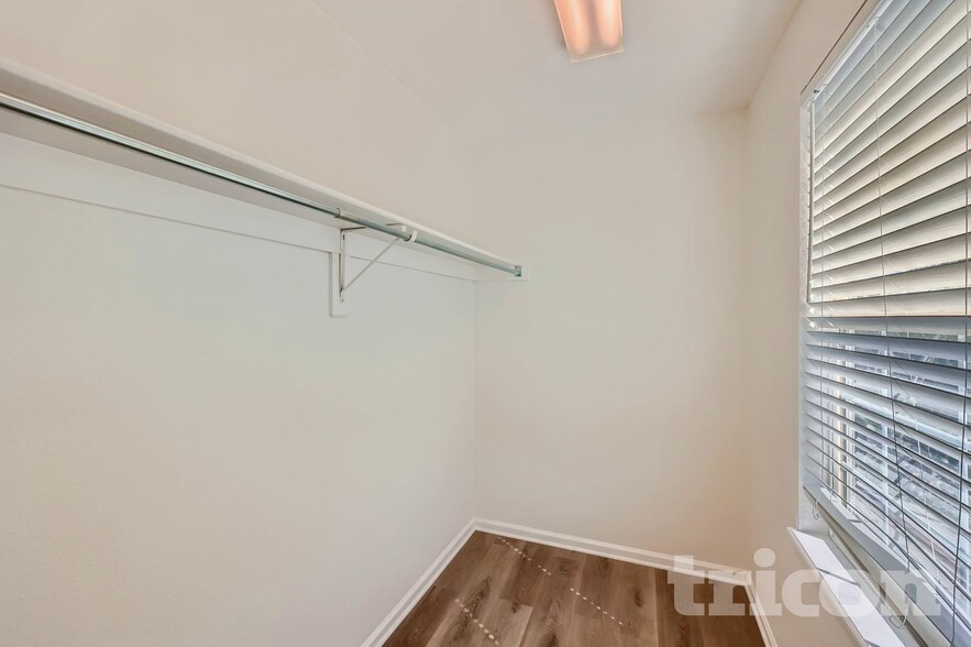 Building Photo - 12342 S Nate Cir