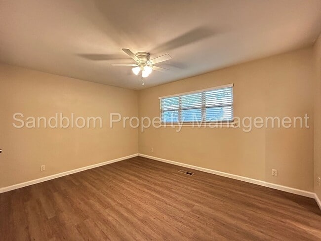 Building Photo - For Lease | South Tulsa | $1600 Rent
