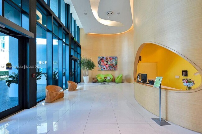 Building Photo - 501 NE 31st St