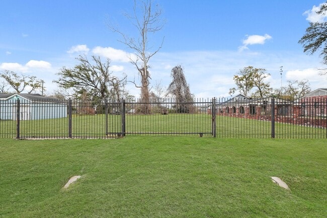 Building Photo - 7502 Ley Rd
